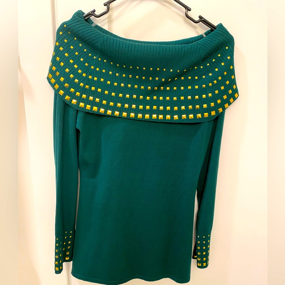 Soft Off-shoulder sweater